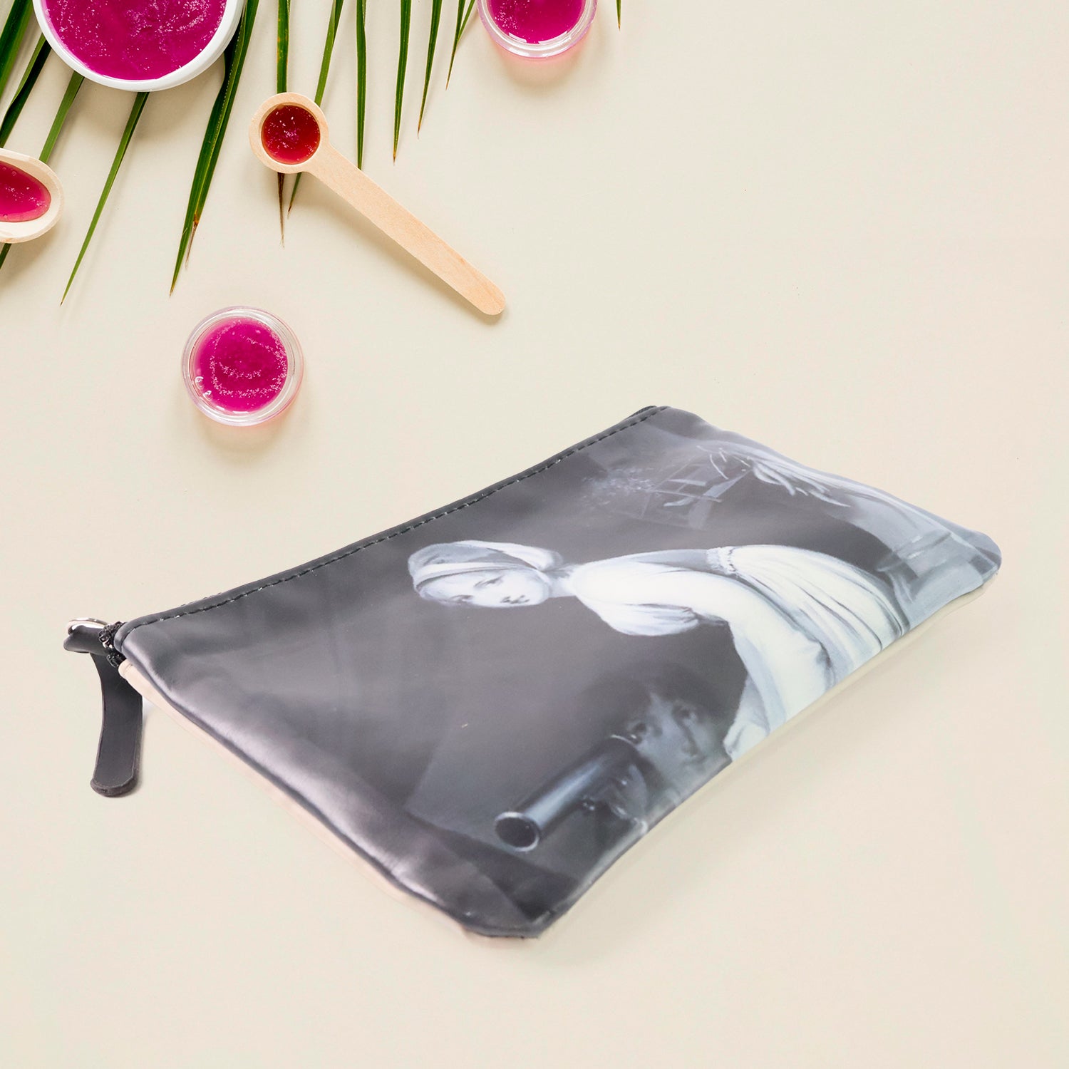 Fashionable Multi-Utility Bag Fashionable Multi-Utility Bag